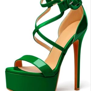 Sexy Green heels!!! This green is everything!